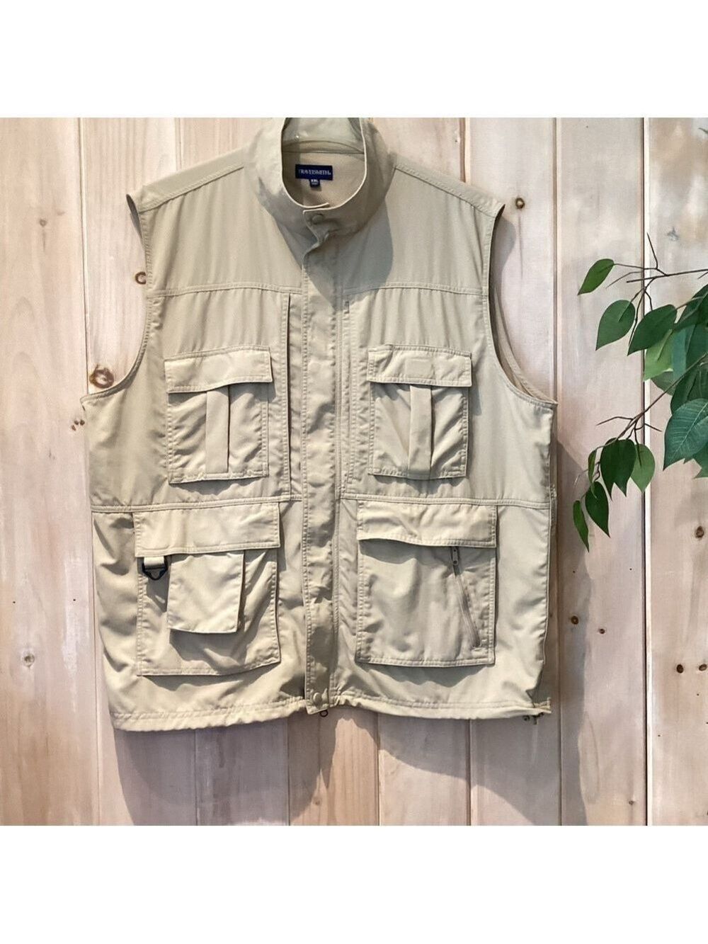 Travelsmith Multi pocket Utility Vest -Fishing/Hunting /Hiking